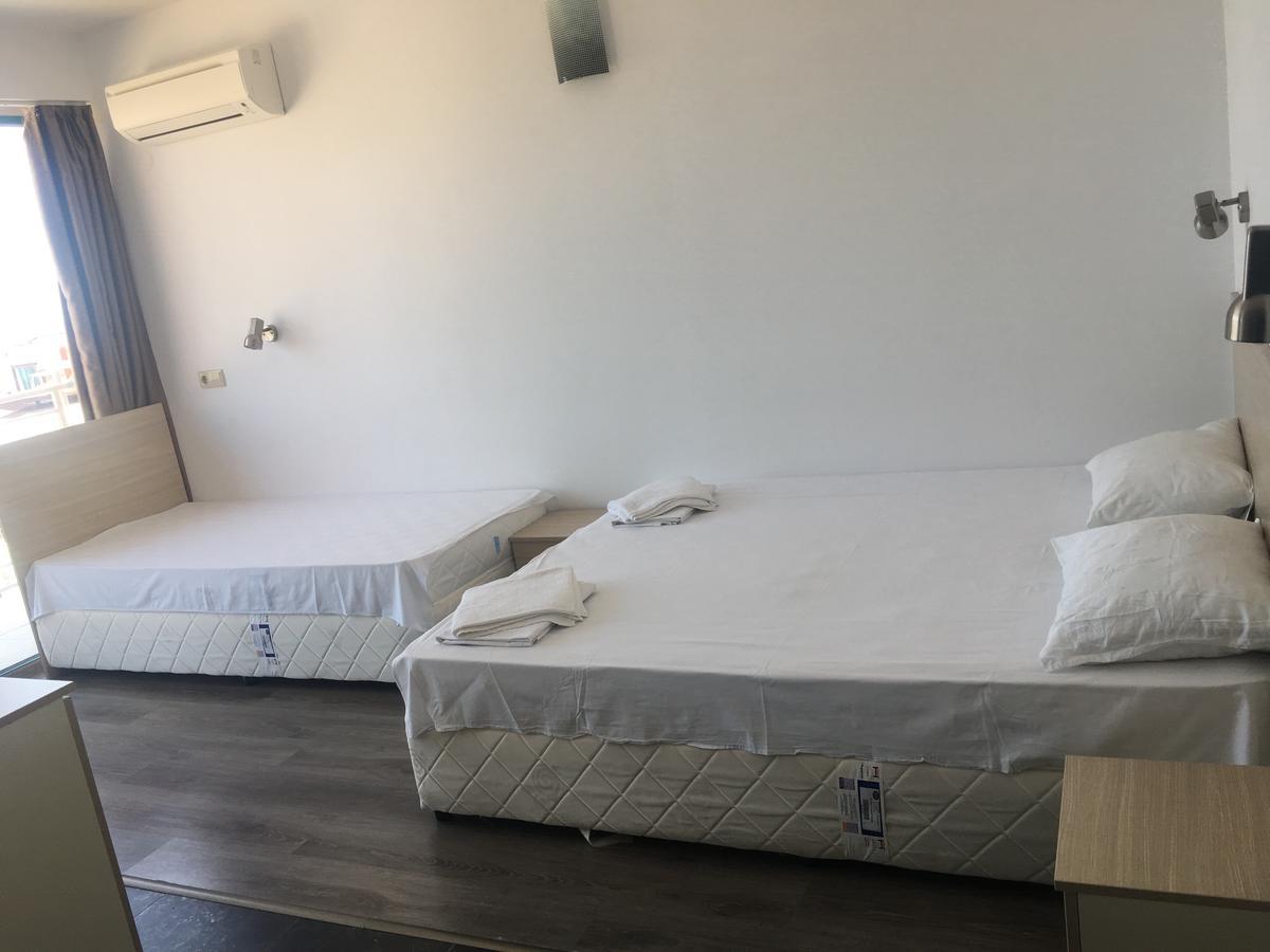 Hotel Largo ساني بيتش المظهر الخارجي الصورة